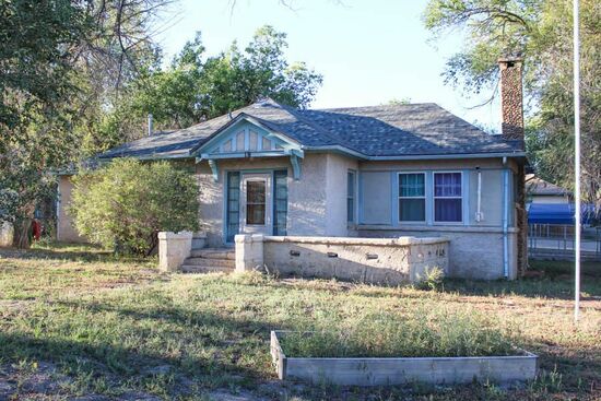 Small town living at it's best in historic Cokedale! - 1H2H Spruce St, Cokedale